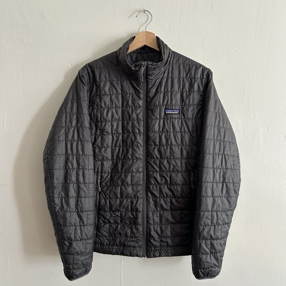 Men’s Patagonia Nano Puff Jacket Size Small Dark Grey Washed Black EUC